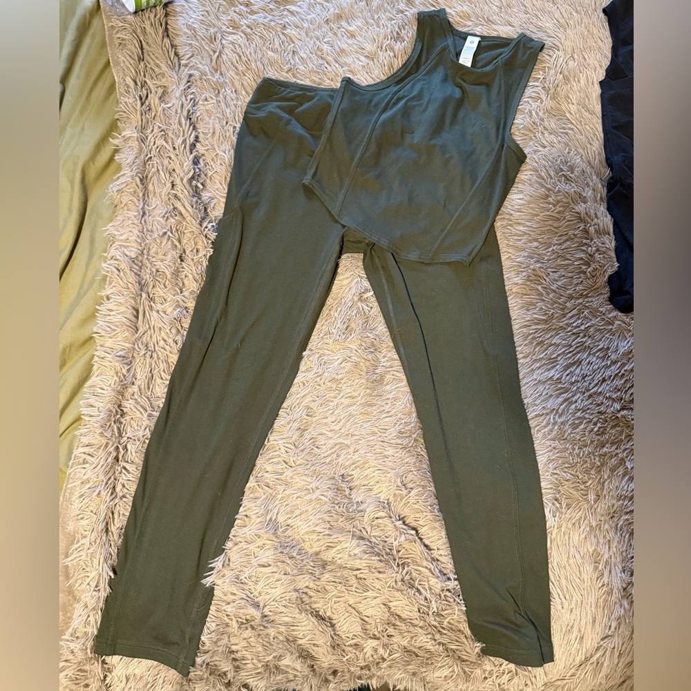 Lululemon 2 piece set